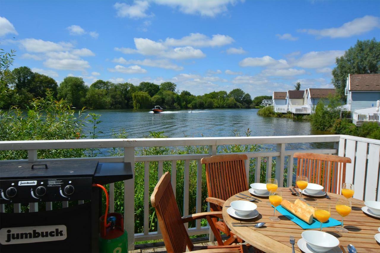 Mallard Lodge ไซเร็นเซสเตอร์ ภายนอก รูปภาพ